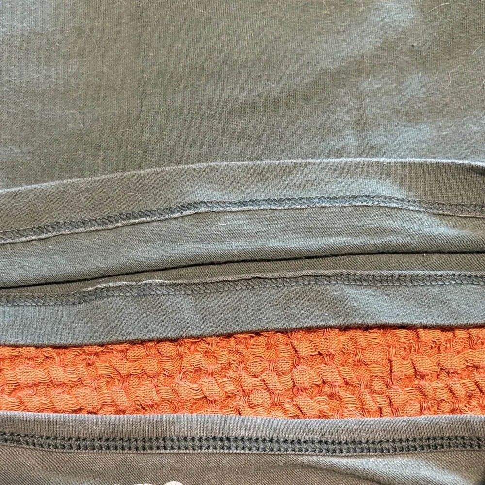 ARQ Cropped Tank & High Rise Undies Set - Picture 5 of 7